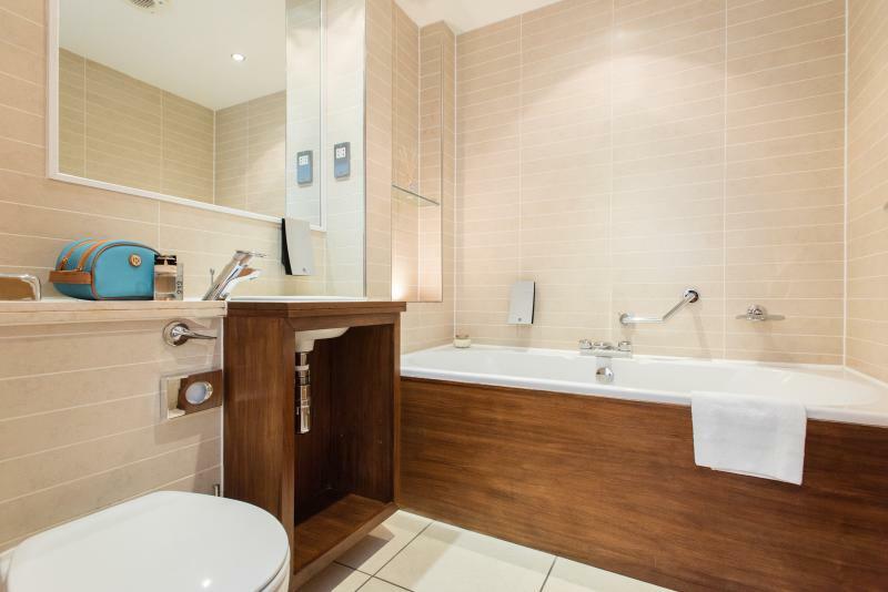 Premier Suites Nottingham Extérieur photo